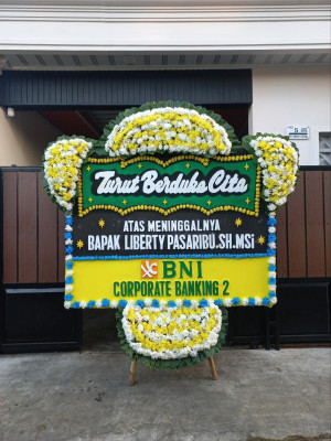Papan Bunga Duka di Kebonsari