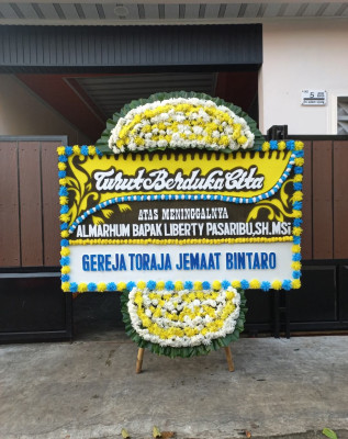 Papan Bunga Duka di Kebonsari